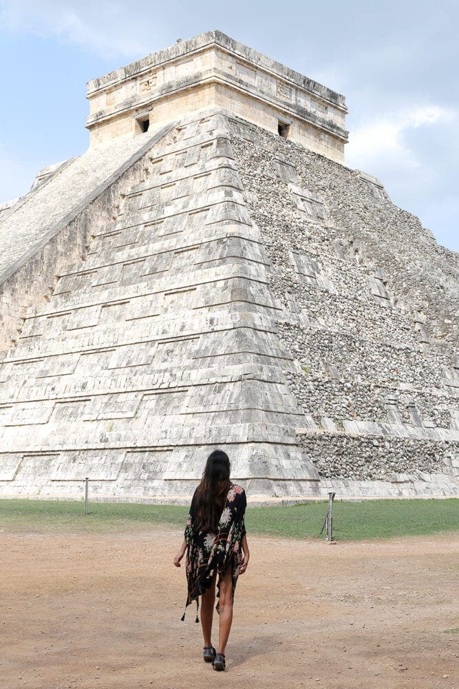 Anoushka Probyn UK London Fashion Travel Blogger Budget Travelling Tips