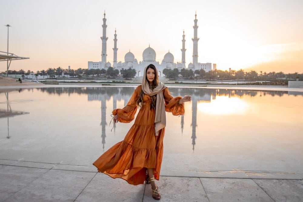 Abu Dhabi Sheik Zayed Mosque View Wahat Al Karama Memorial Things To Do Guide Travel Blogger