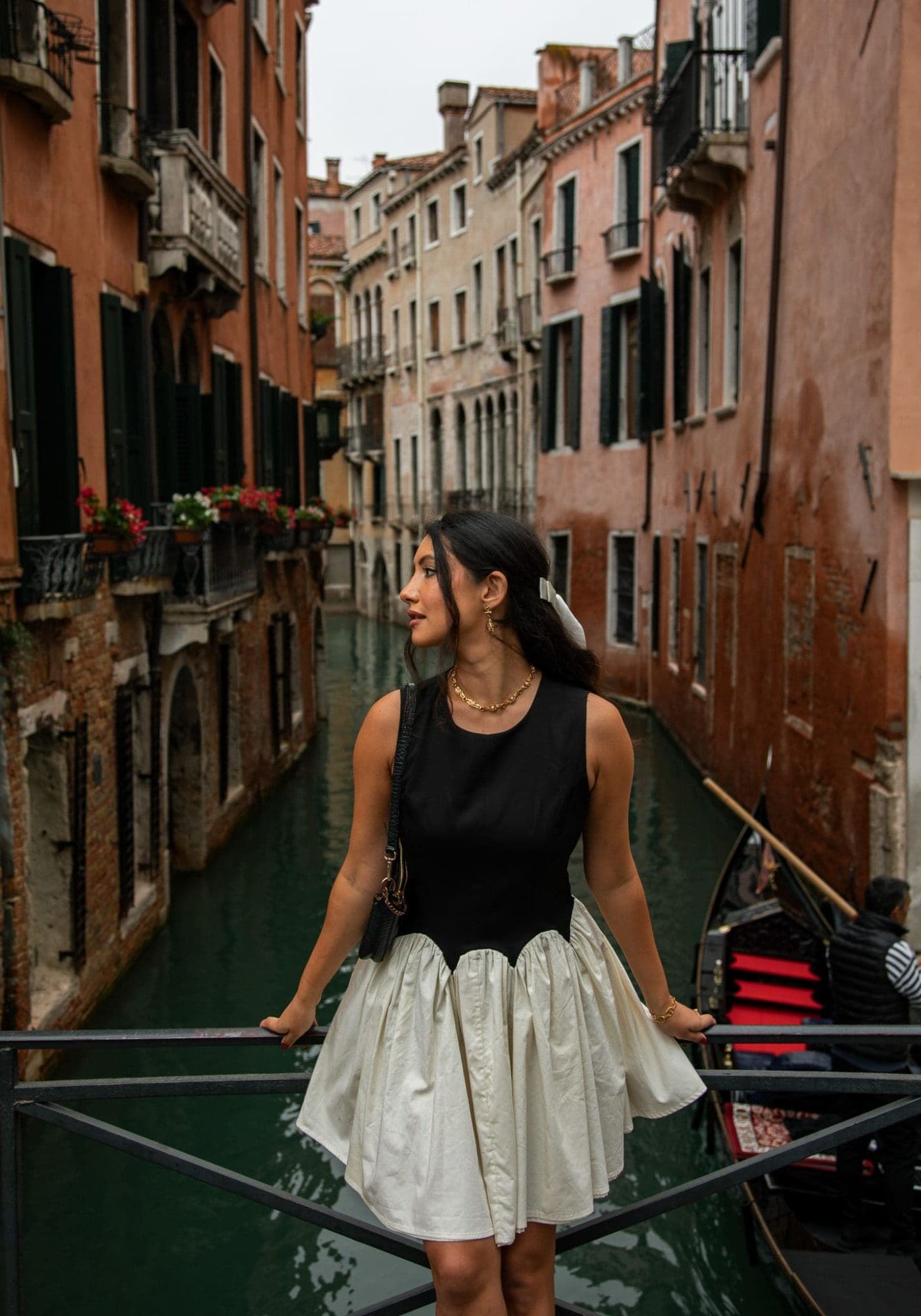 Venice Canals Travel Guide